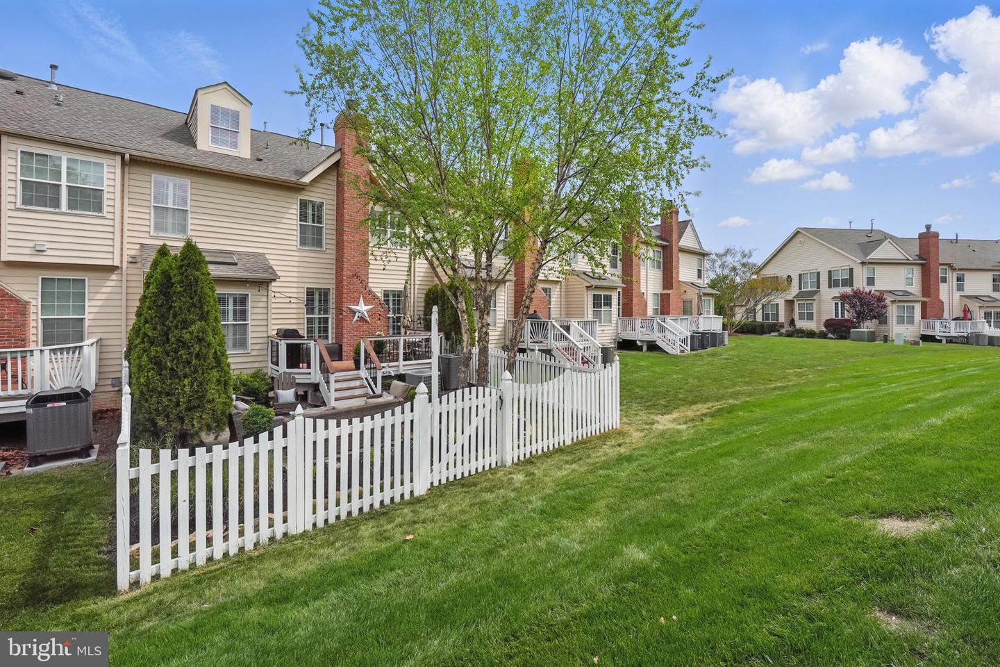 43211 SOMERSET HILLS TER, ASHBURN, Virginia 20147, 4 Bedrooms Bedrooms, ,2 BathroomsBathrooms,Residential,For sale,43211 SOMERSET HILLS TER,VALO2093120 MLS # VALO2093120