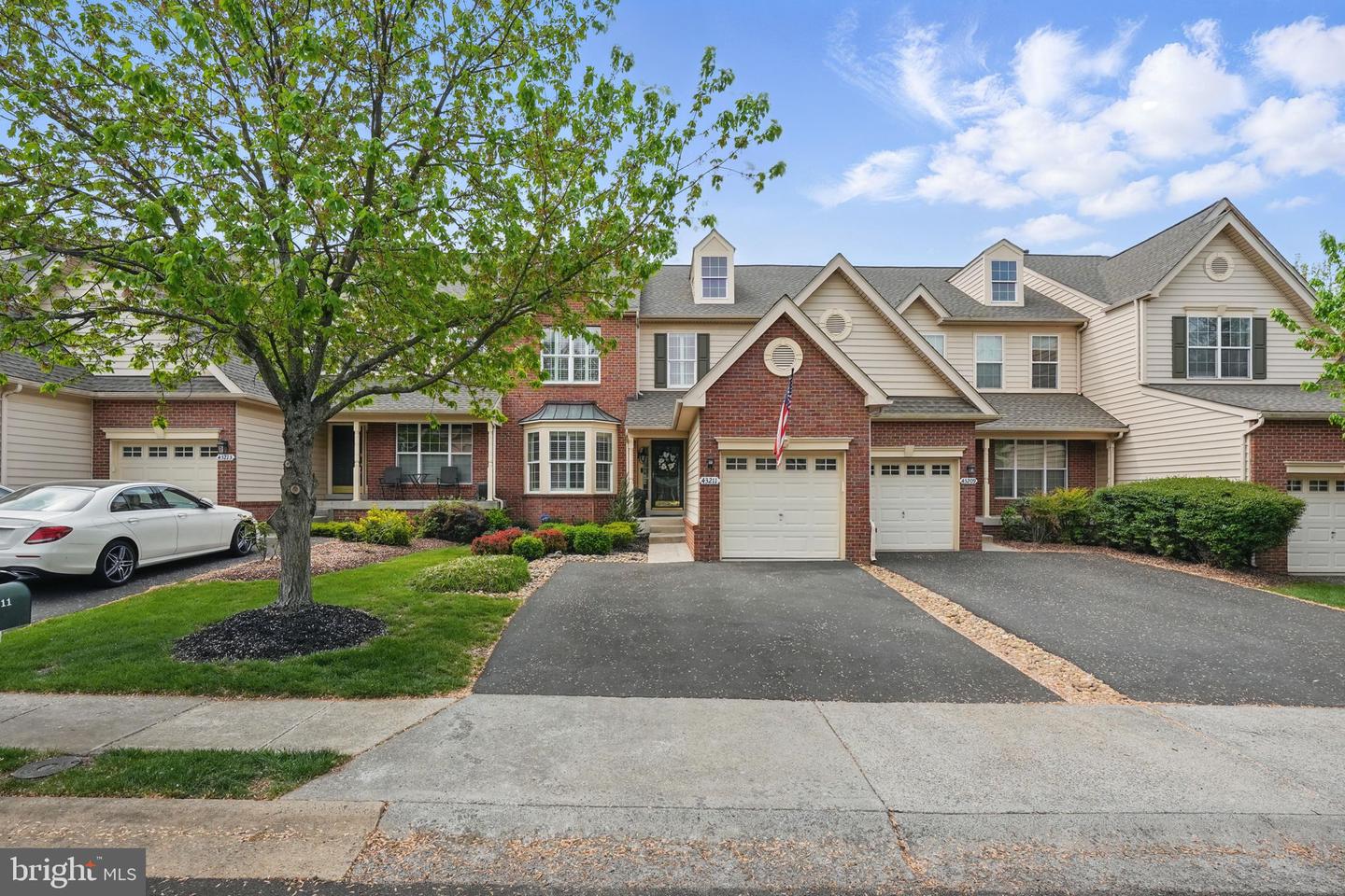 43211 SOMERSET HILLS TER, ASHBURN, Virginia 20147, 4 Bedrooms Bedrooms, ,2 BathroomsBathrooms,Residential,For sale,43211 SOMERSET HILLS TER,VALO2093120 MLS # VALO2093120