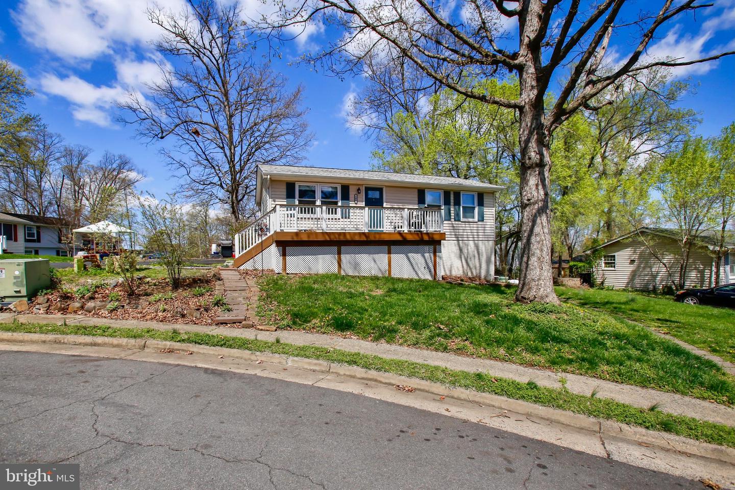 105 SALEM CT SE, LEESBURG, Virginia 20175, 3 Bedrooms Bedrooms, ,2 BathroomsBathrooms,Residential,For sale,105 SALEM CT SE,VALO2093554 MLS # VALO2093554
