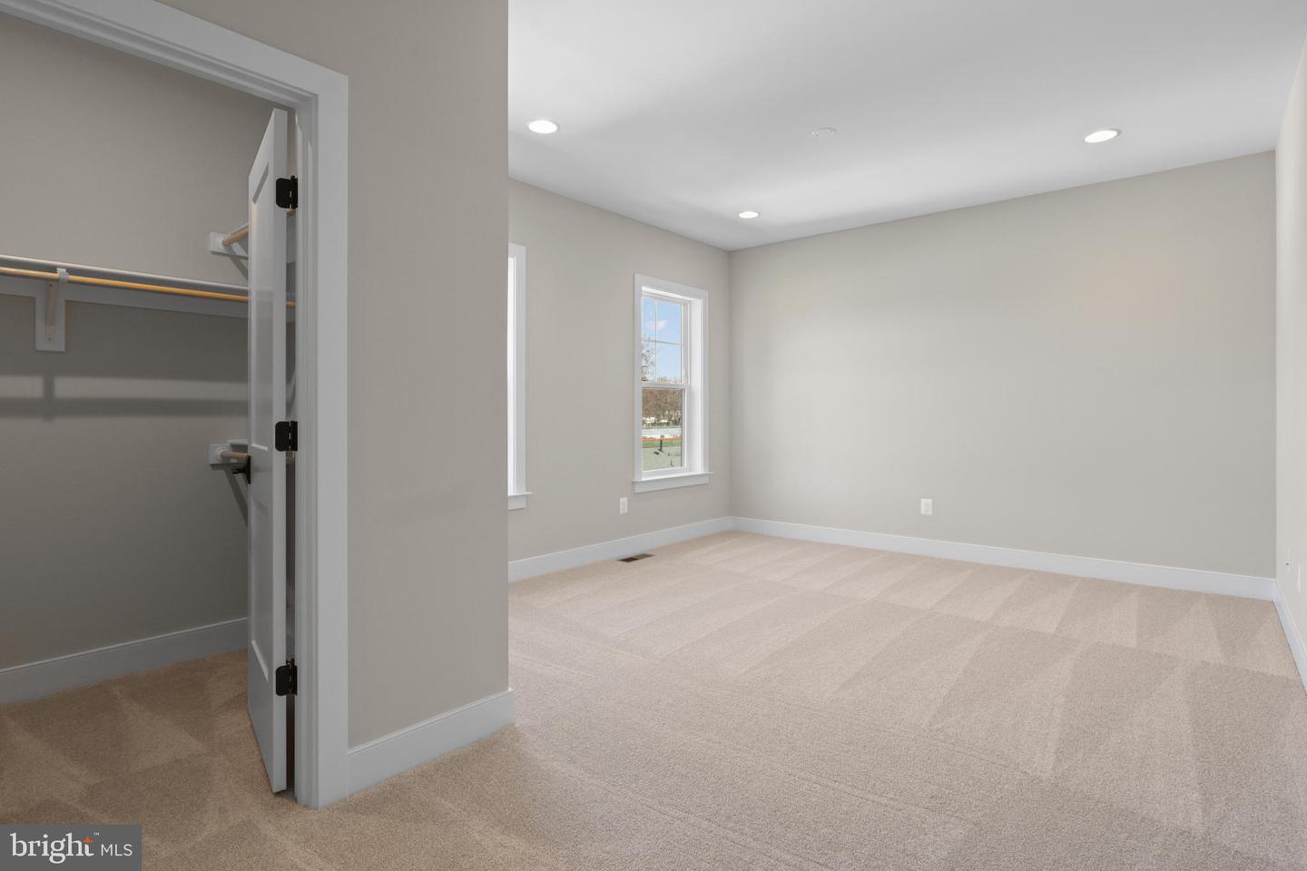 9437 OLD COURTHOUSE RD, VIENNA, Virginia 22182, 6 Bedrooms Bedrooms, ,5 BathroomsBathrooms,Residential,For sale,9437 OLD COURTHOUSE RD,VAFX2233604 MLS # VAFX2233604
