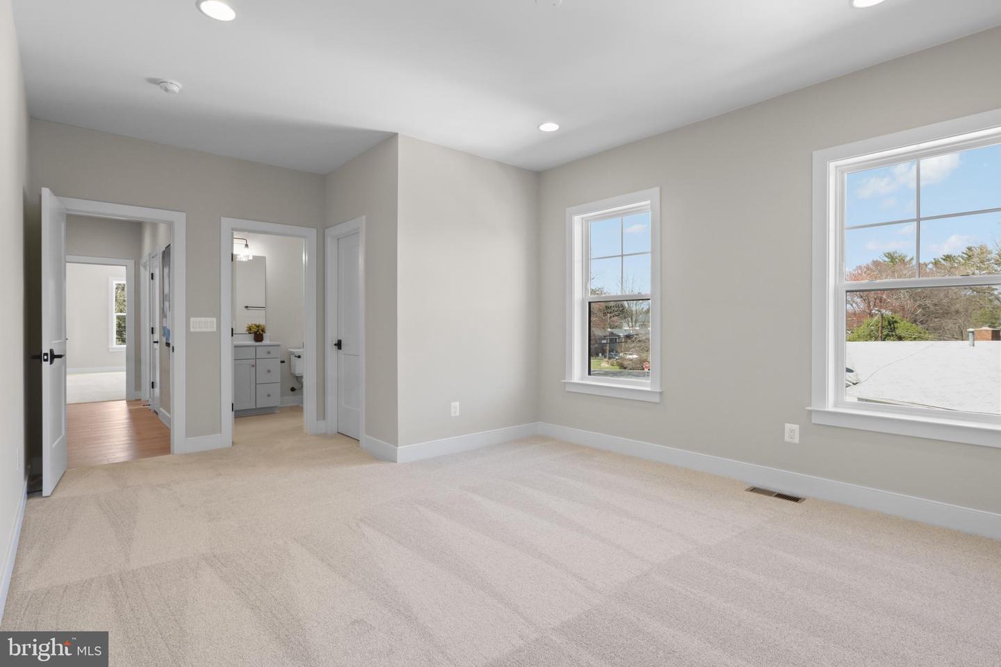 9437 OLD COURTHOUSE RD, VIENNA, Virginia 22182, 6 Bedrooms Bedrooms, ,5 BathroomsBathrooms,Residential,For sale,9437 OLD COURTHOUSE RD,VAFX2233604 MLS # VAFX2233604