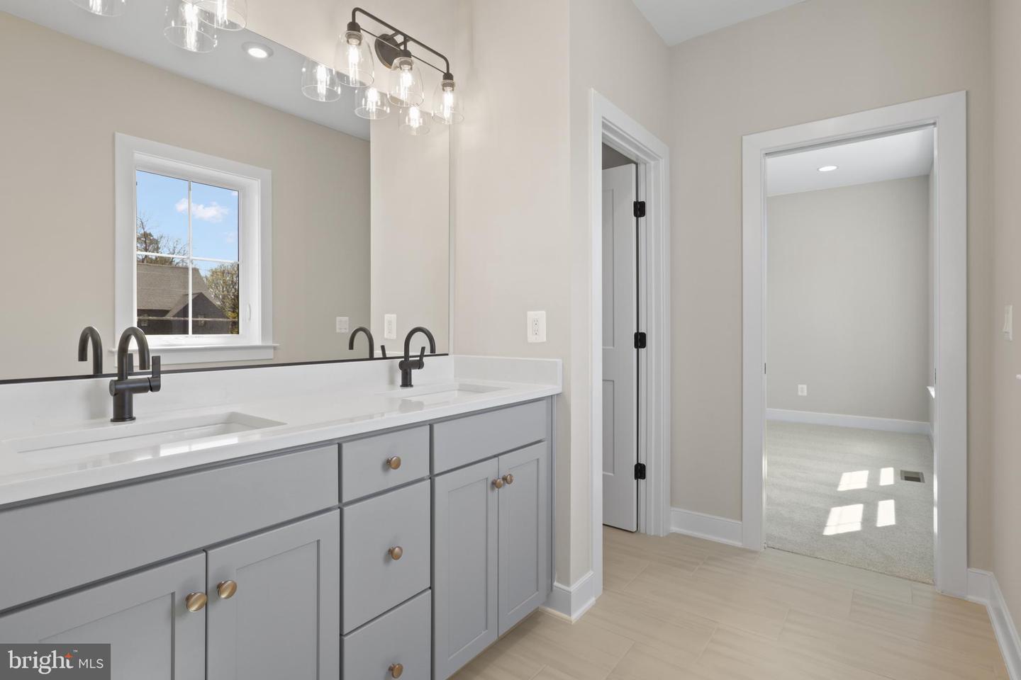 9437 OLD COURTHOUSE RD, VIENNA, Virginia 22182, 6 Bedrooms Bedrooms, ,5 BathroomsBathrooms,Residential,For sale,9437 OLD COURTHOUSE RD,VAFX2233604 MLS # VAFX2233604