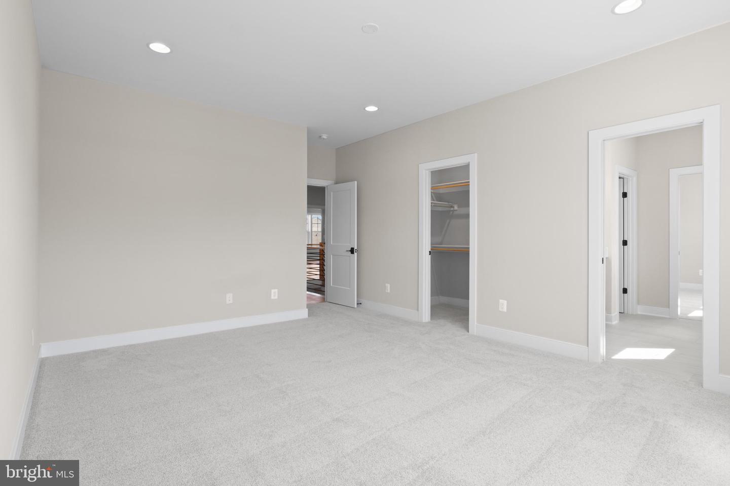 9437 OLD COURTHOUSE RD, VIENNA, Virginia 22182, 6 Bedrooms Bedrooms, ,5 BathroomsBathrooms,Residential,For sale,9437 OLD COURTHOUSE RD,VAFX2233604 MLS # VAFX2233604