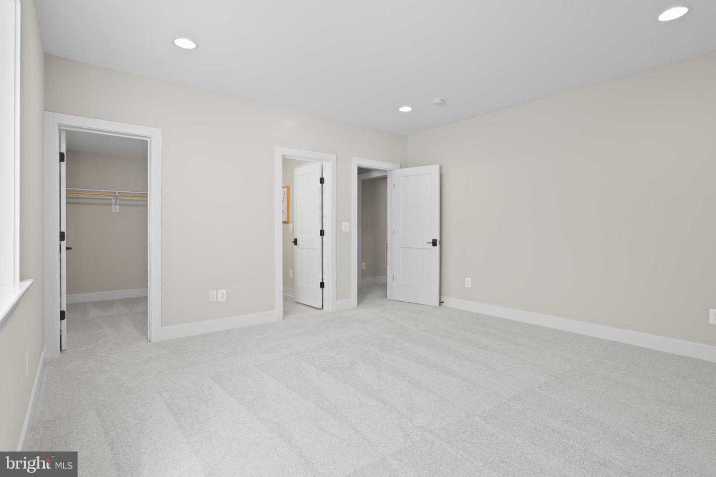 9437 OLD COURTHOUSE RD, VIENNA, Virginia 22182, 6 Bedrooms Bedrooms, ,5 BathroomsBathrooms,Residential,For sale,9437 OLD COURTHOUSE RD,VAFX2233604 MLS # VAFX2233604