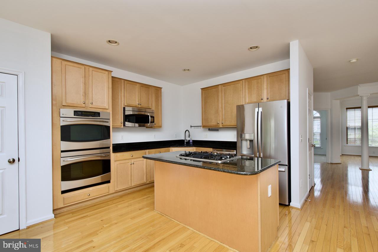 2457 BATTERY HILL CIR, WOODBRIDGE, Virginia 22191, 3 Bedrooms Bedrooms, ,3 BathroomsBathrooms,Residential,For sale,2457 BATTERY HILL CIR,VAPW2091678 MLS # VAPW2091678