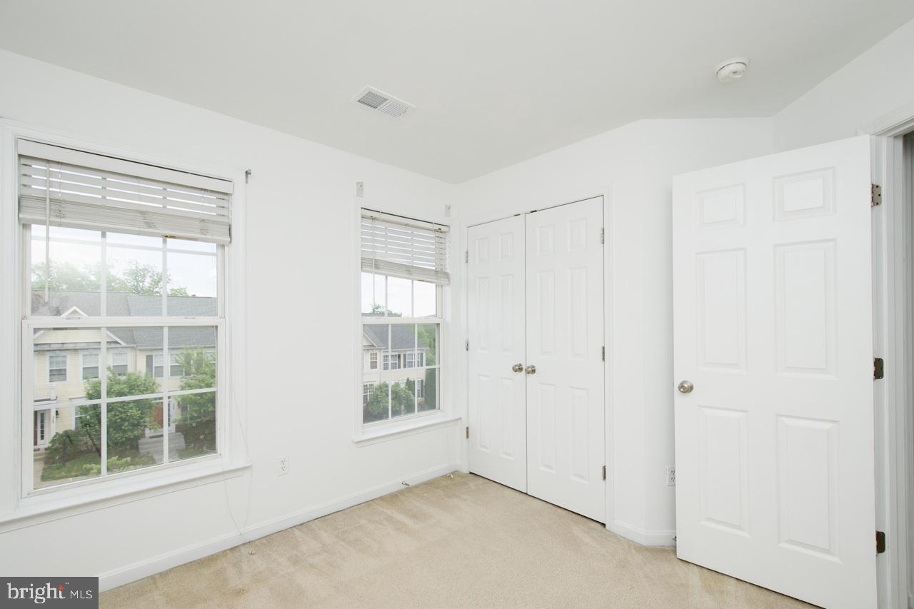 2457 BATTERY HILL CIR, WOODBRIDGE, Virginia 22191, 3 Bedrooms Bedrooms, ,3 BathroomsBathrooms,Residential,For sale,2457 BATTERY HILL CIR,VAPW2091678 MLS # VAPW2091678