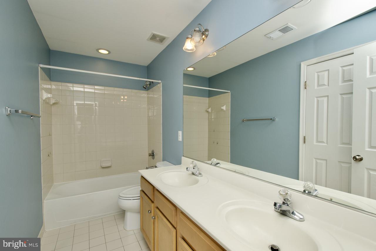 2457 BATTERY HILL CIR, WOODBRIDGE, Virginia 22191, 3 Bedrooms Bedrooms, ,3 BathroomsBathrooms,Residential,For sale,2457 BATTERY HILL CIR,VAPW2091678 MLS # VAPW2091678