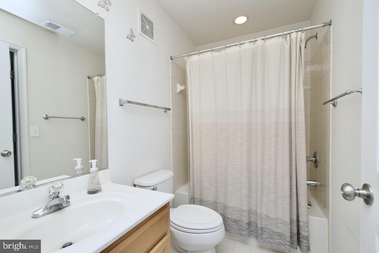 2457 BATTERY HILL CIR, WOODBRIDGE, Virginia 22191, 3 Bedrooms Bedrooms, ,3 BathroomsBathrooms,Residential,For sale,2457 BATTERY HILL CIR,VAPW2091678 MLS # VAPW2091678