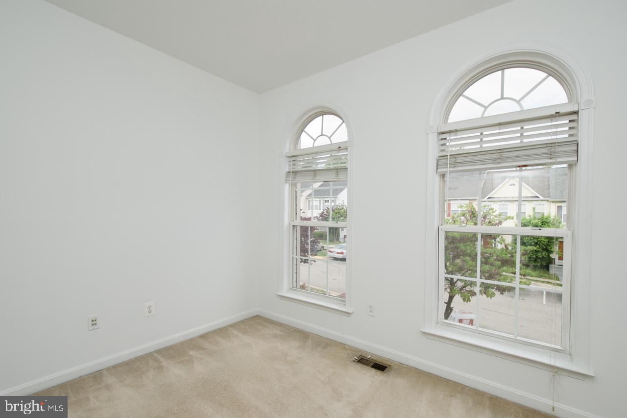 2457 BATTERY HILL CIR, WOODBRIDGE, Virginia 22191, 3 Bedrooms Bedrooms, ,3 BathroomsBathrooms,Residential,For sale,2457 BATTERY HILL CIR,VAPW2091678 MLS # VAPW2091678