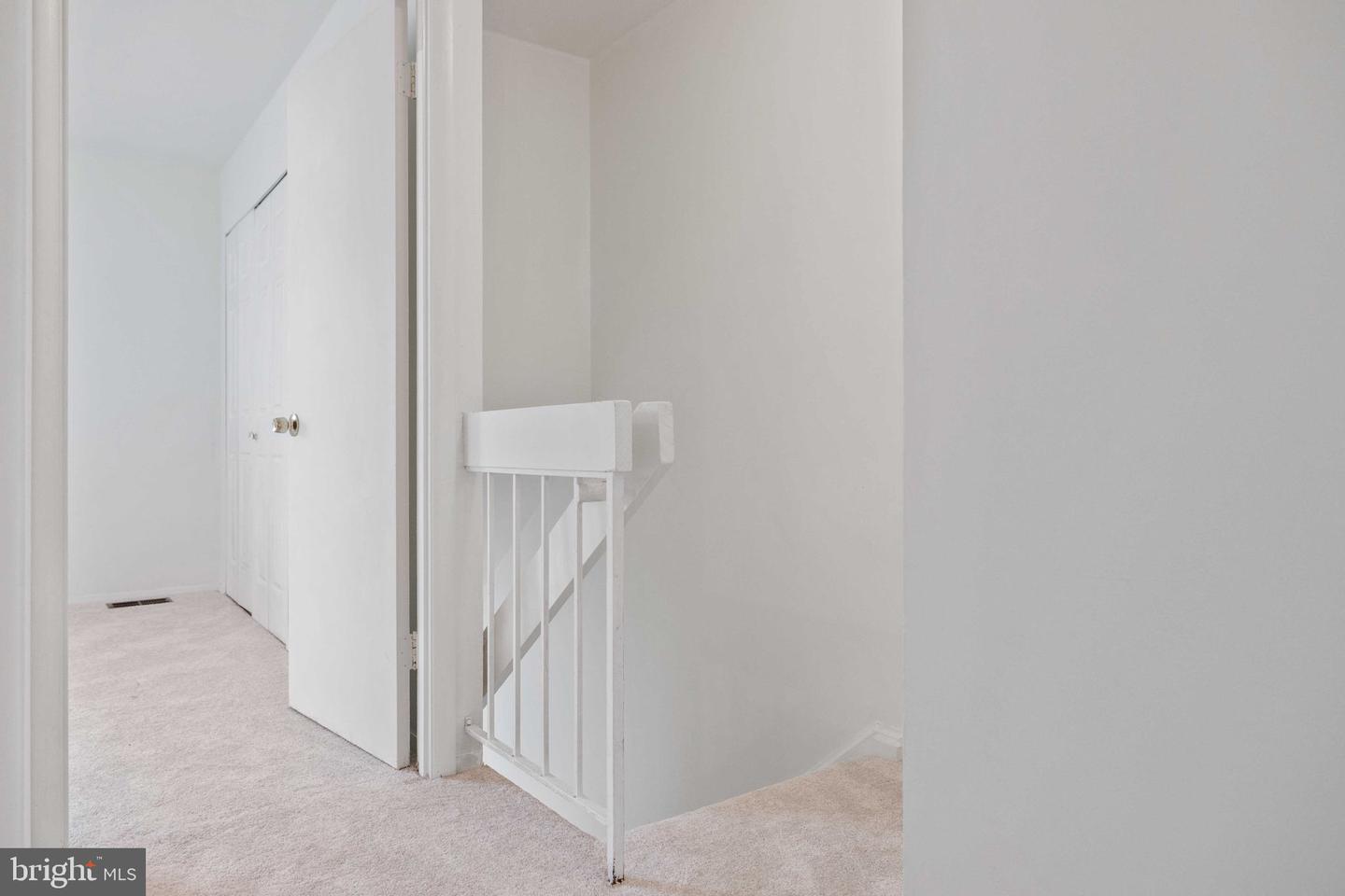 1126 SHANNON PL, HERNDON, Virginia 20170, 3 Bedrooms Bedrooms, ,2 BathroomsBathrooms,Residential,For sale,1126 SHANNON PL,VAFX2233802 MLS # VAFX2233802