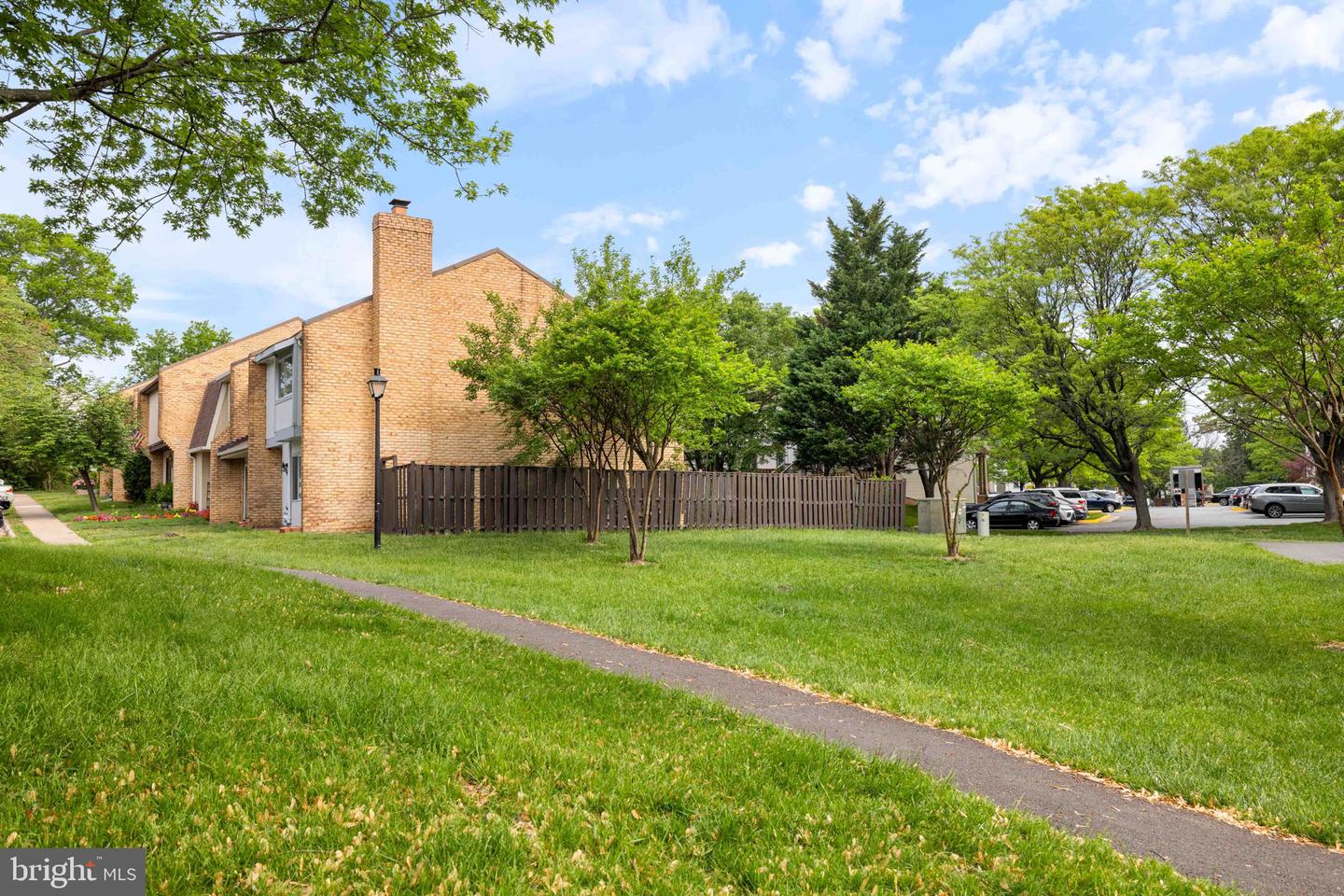 1126 SHANNON PL, HERNDON, Virginia 20170, 3 Bedrooms Bedrooms, ,2 BathroomsBathrooms,Residential,For sale,1126 SHANNON PL,VAFX2233802 MLS # VAFX2233802