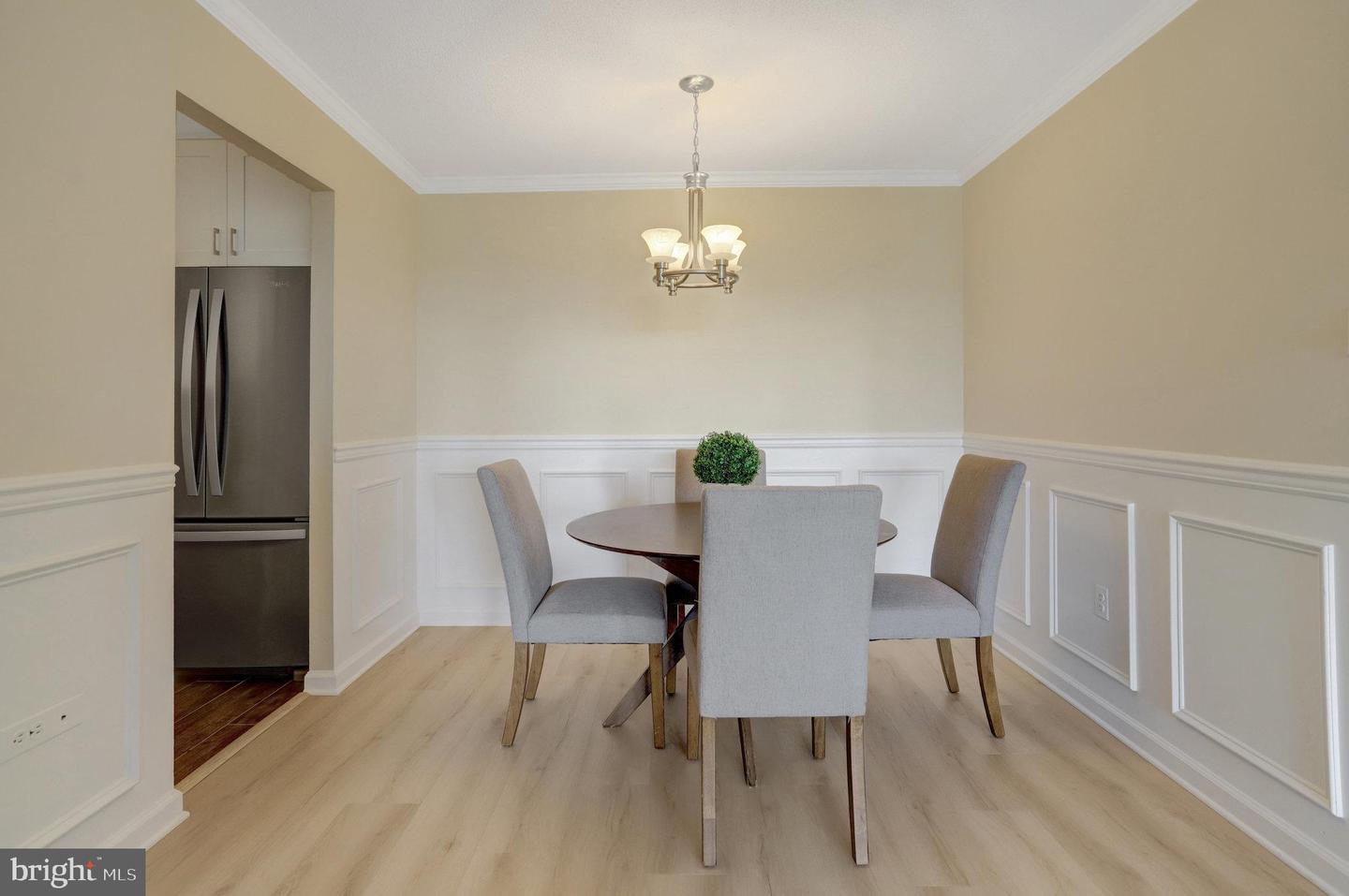 4600 S FOUR MILE RUN DR #720, ARLINGTON, Virginia 22204, 1 Bedroom Bedrooms, 1 Room Rooms,1 BathroomBathrooms,Residential,For sale,4600 S FOUR MILE RUN DR #720,VAAR2056104 MLS # VAAR2056104