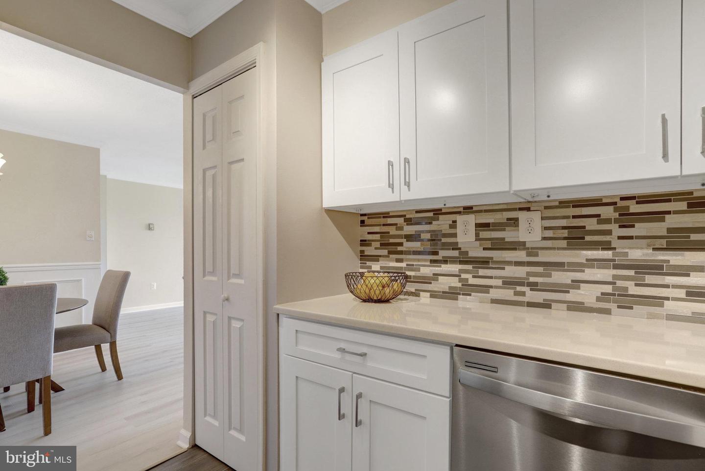 4600 S FOUR MILE RUN DR #720, ARLINGTON, Virginia 22204, 1 Bedroom Bedrooms, 1 Room Rooms,1 BathroomBathrooms,Residential,For sale,4600 S FOUR MILE RUN DR #720,VAAR2056104 MLS # VAAR2056104