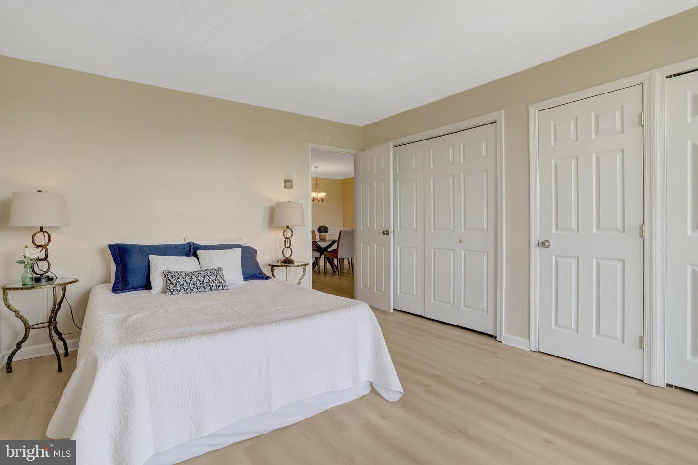 4600 S FOUR MILE RUN DR #720, ARLINGTON, Virginia 22204, 1 Bedroom Bedrooms, 1 Room Rooms,1 BathroomBathrooms,Residential,For sale,4600 S FOUR MILE RUN DR #720,VAAR2056104 MLS # VAAR2056104