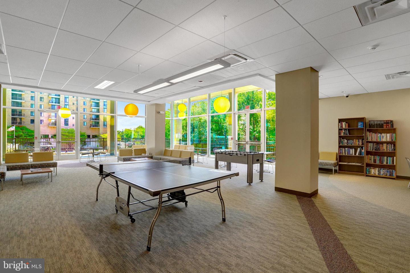 4600 S FOUR MILE RUN DR #720, ARLINGTON, Virginia 22204, 1 Bedroom Bedrooms, 1 Room Rooms,1 BathroomBathrooms,Residential,For sale,4600 S FOUR MILE RUN DR #720,VAAR2056104 MLS # VAAR2056104