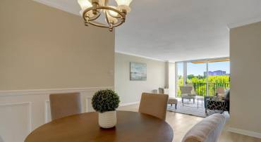 4600 S FOUR MILE RUN DR #720, ARLINGTON, Virginia 22204, 1 Bedroom Bedrooms, 1 Room Rooms,1 BathroomBathrooms,Residential,For sale,4600 S FOUR MILE RUN DR #720,VAAR2056104 MLS # VAAR2056104