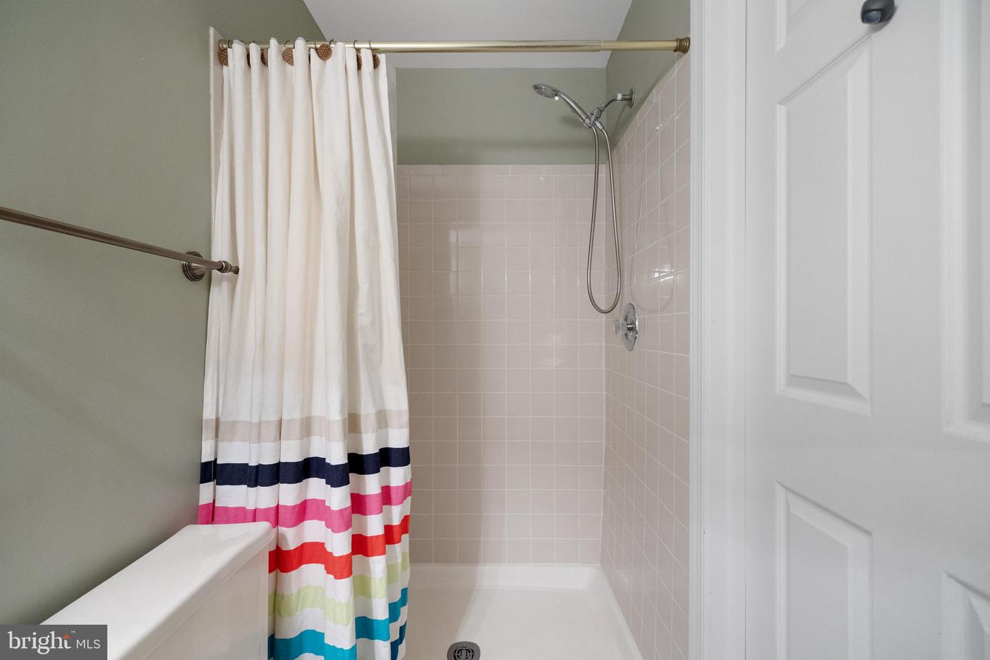 6312 MARY TODD LN, CENTREVILLE, Virginia 20121, 3 Bedrooms Bedrooms, ,3 BathroomsBathrooms,Residential,For sale,6312 MARY TODD LN,VAFX2234736 MLS # VAFX2234736