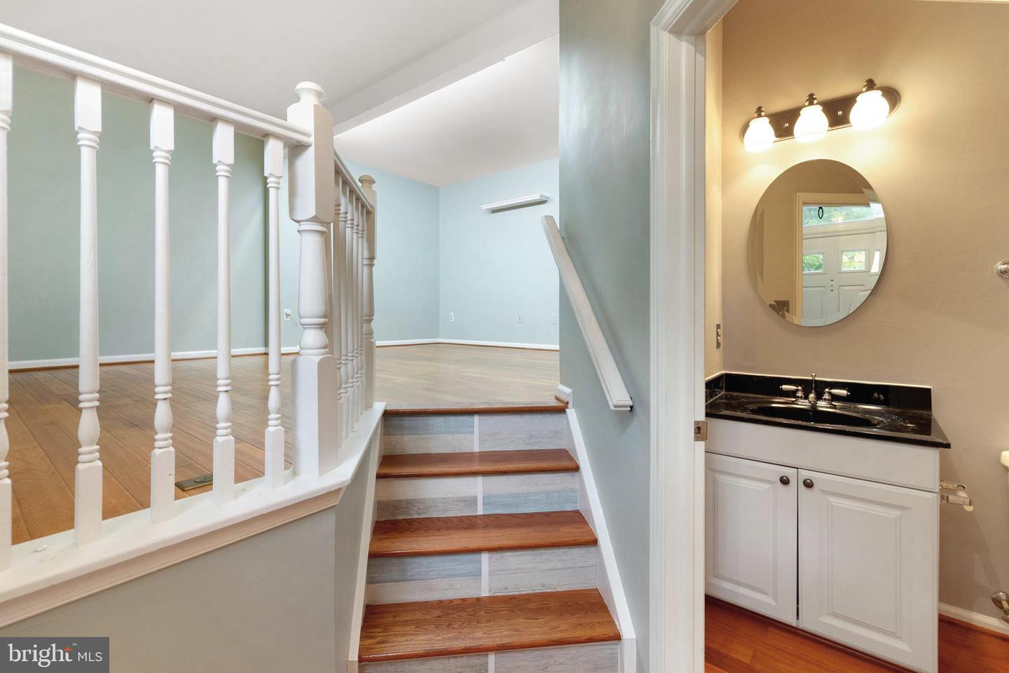 6312 MARY TODD LN, CENTREVILLE, Virginia 20121, 3 Bedrooms Bedrooms, ,3 BathroomsBathrooms,Residential,For sale,6312 MARY TODD LN,VAFX2234736 MLS # VAFX2234736