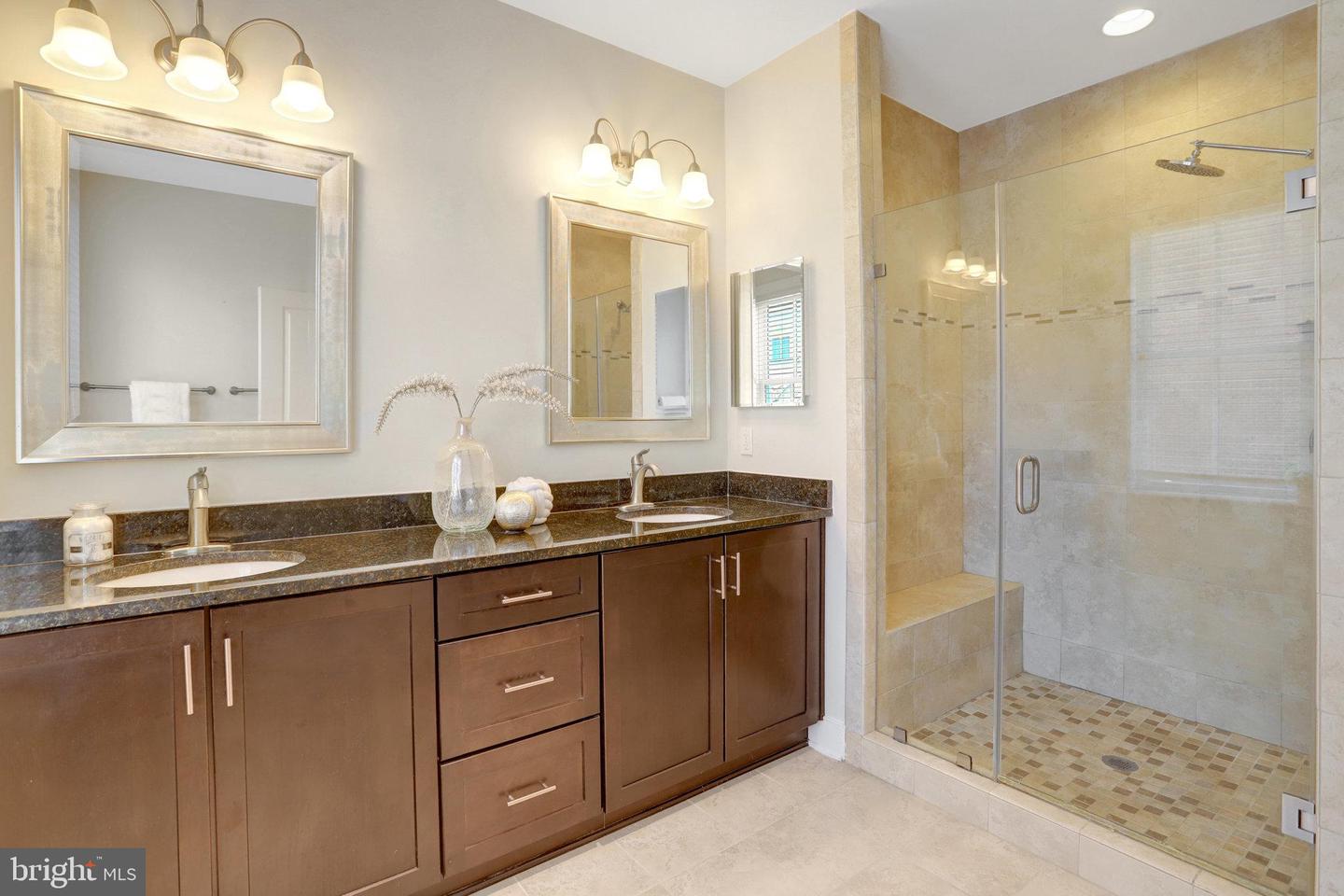 2205 RICHMOND HWY #101, ALEXANDRIA, Virginia 22301, 3 Bedrooms Bedrooms, ,2 BathroomsBathrooms,Residential,For sale,2205 RICHMOND HWY #101,VAAX2044232 MLS # VAAX2044232