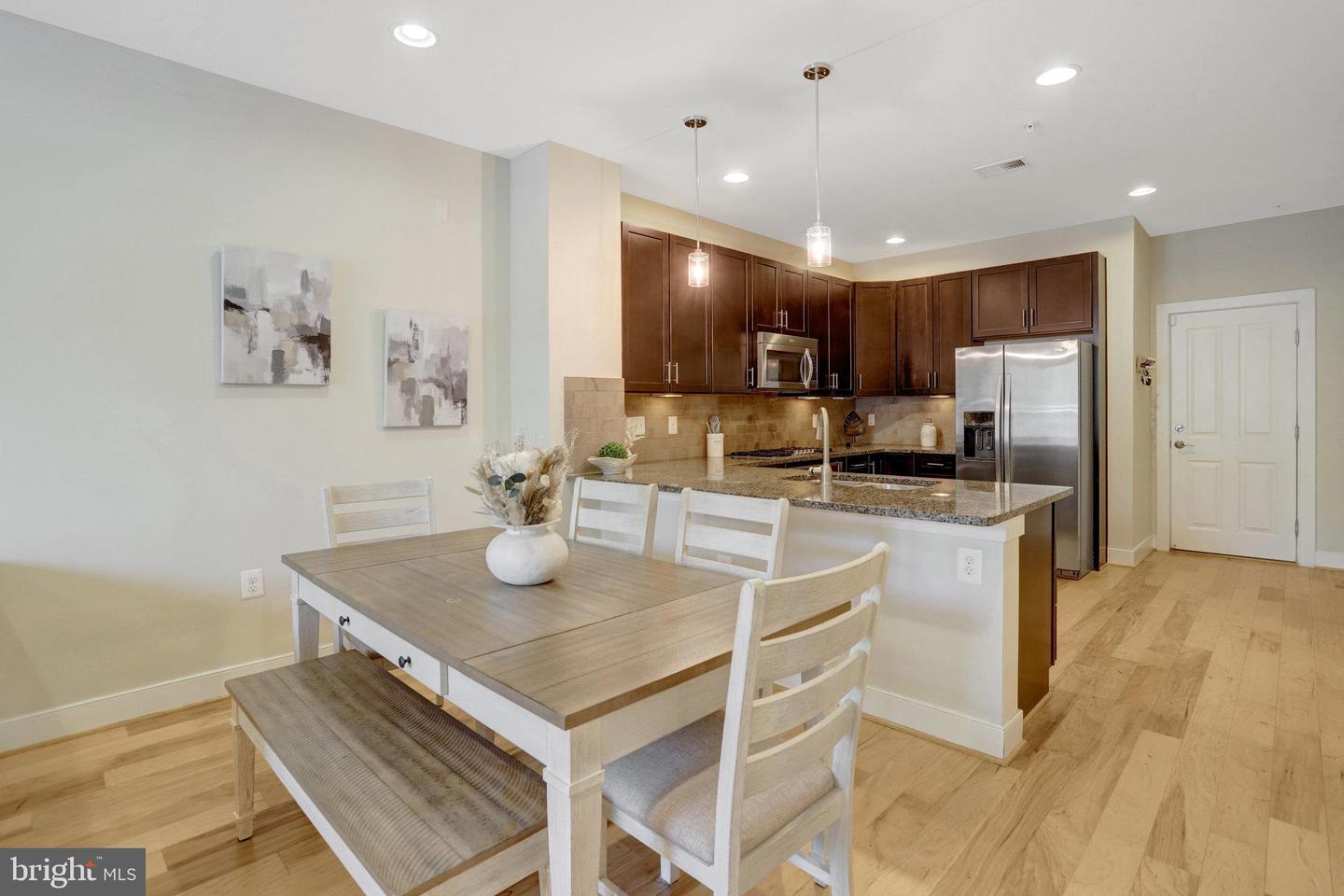 2205 RICHMOND HWY #101, ALEXANDRIA, Virginia 22301, 3 Bedrooms Bedrooms, ,2 BathroomsBathrooms,Residential,For sale,2205 RICHMOND HWY #101,VAAX2044232 MLS # VAAX2044232