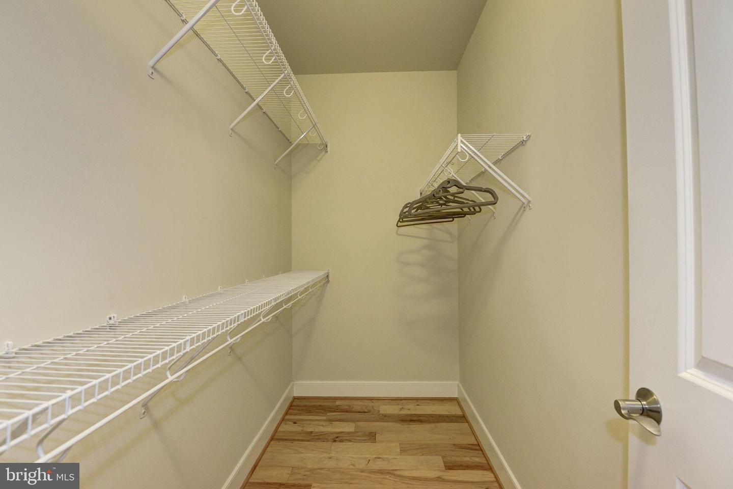 2205 RICHMOND HWY #101, ALEXANDRIA, Virginia 22301, 3 Bedrooms Bedrooms, ,2 BathroomsBathrooms,Residential,For sale,2205 RICHMOND HWY #101,VAAX2044232 MLS # VAAX2044232