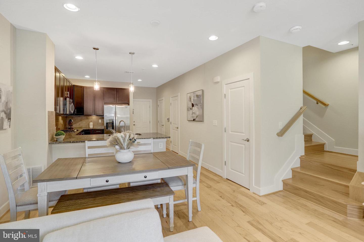 2205 RICHMOND HWY #101, ALEXANDRIA, Virginia 22301, 3 Bedrooms Bedrooms, ,2 BathroomsBathrooms,Residential,For sale,2205 RICHMOND HWY #101,VAAX2044232 MLS # VAAX2044232