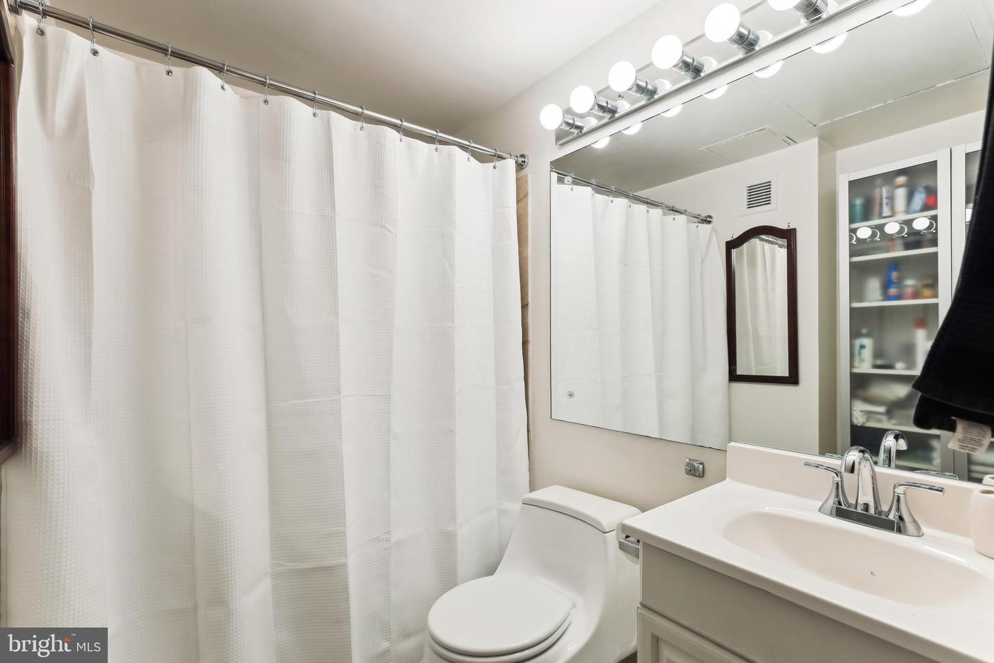2141 P ST NW #1010, WASHINGTON, District Of Columbia 20037, 1 Bedroom Bedrooms, ,1 BathroomBathrooms,Residential,For sale,2141 P ST NW #1010,DCDC2196206 MLS # DCDC2196206