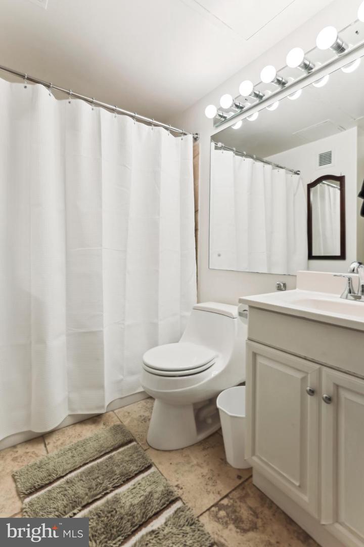 2141 P ST NW #1010, WASHINGTON, District Of Columbia 20037, 1 Bedroom Bedrooms, ,1 BathroomBathrooms,Residential,For sale,2141 P ST NW #1010,DCDC2196206 MLS # DCDC2196206