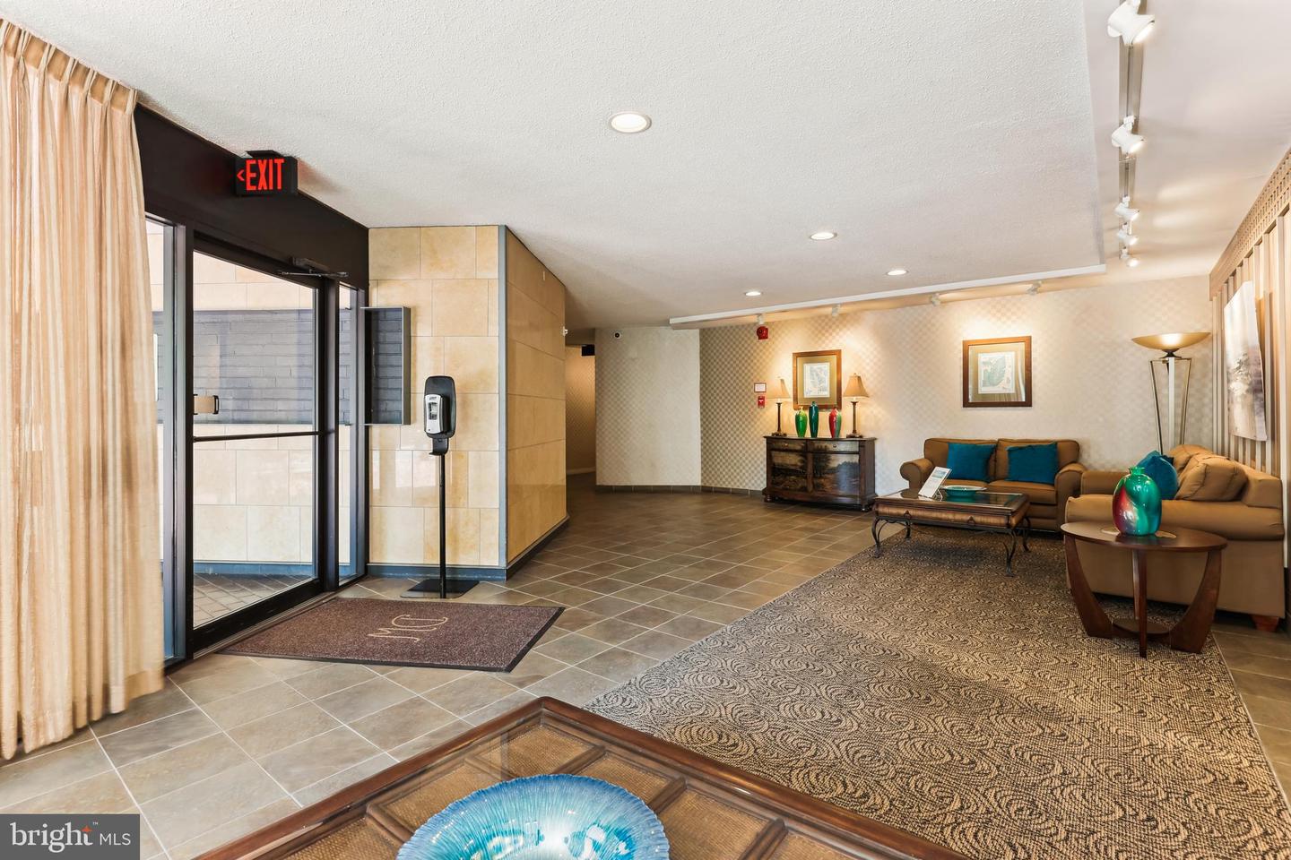 2141 P ST NW #1010, WASHINGTON, District Of Columbia 20037, 1 Bedroom Bedrooms, ,1 BathroomBathrooms,Residential,For sale,2141 P ST NW #1010,DCDC2196206 MLS # DCDC2196206