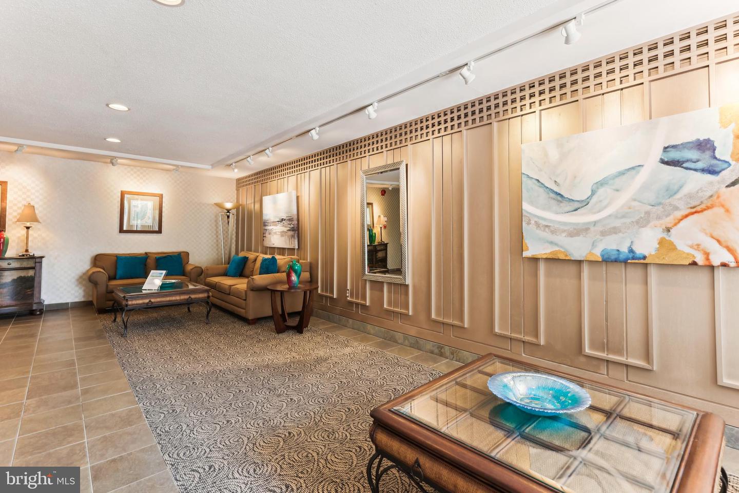 2141 P ST NW #1010, WASHINGTON, District Of Columbia 20037, 1 Bedroom Bedrooms, ,1 BathroomBathrooms,Residential,For sale,2141 P ST NW #1010,DCDC2196206 MLS # DCDC2196206