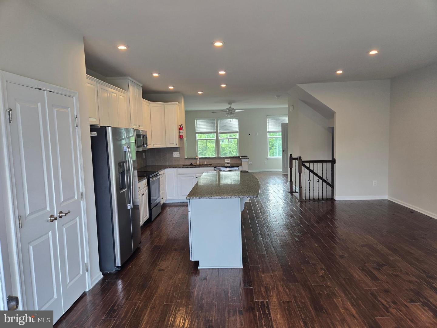 10653 HINTON WAY, MANASSAS, Virginia 20112, 4 Bedrooms Bedrooms, 6 Rooms Rooms,2 BathroomsBathrooms,Residential,For sale,10653 HINTON WAY,VAPW2092480 MLS # VAPW2092480
