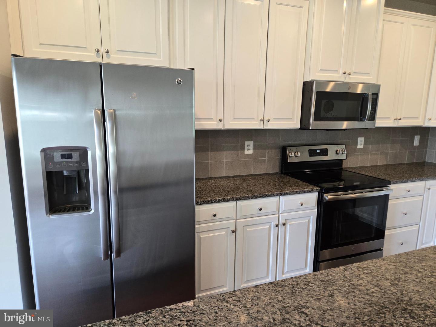 10653 HINTON WAY, MANASSAS, Virginia 20112, 4 Bedrooms Bedrooms, 6 Rooms Rooms,2 BathroomsBathrooms,Residential,For sale,10653 HINTON WAY,VAPW2092480 MLS # VAPW2092480