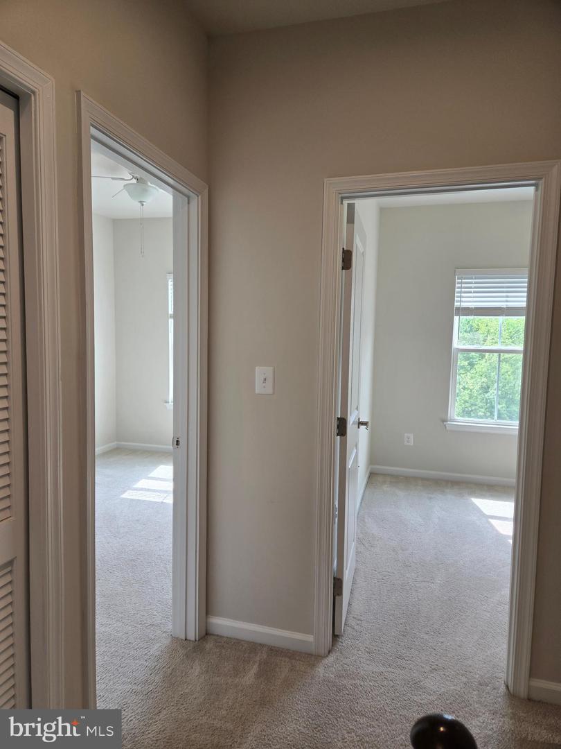 10653 HINTON WAY, MANASSAS, Virginia 20112, 4 Bedrooms Bedrooms, 6 Rooms Rooms,2 BathroomsBathrooms,Residential,For sale,10653 HINTON WAY,VAPW2092480 MLS # VAPW2092480