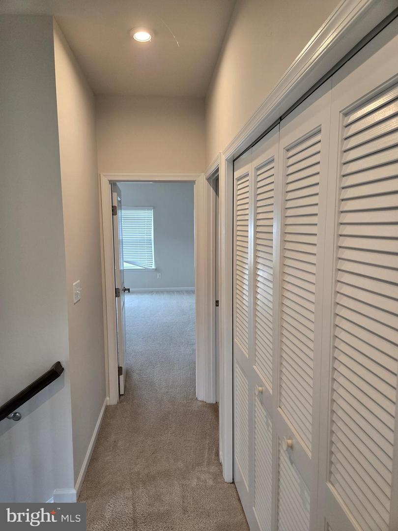 10653 HINTON WAY, MANASSAS, Virginia 20112, 4 Bedrooms Bedrooms, 6 Rooms Rooms,2 BathroomsBathrooms,Residential,For sale,10653 HINTON WAY,VAPW2092480 MLS # VAPW2092480