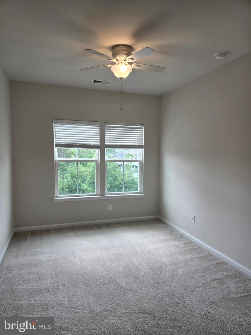10653 HINTON WAY, MANASSAS, Virginia 20112, 4 Bedrooms Bedrooms, 6 Rooms Rooms,2 BathroomsBathrooms,Residential,For sale,10653 HINTON WAY,VAPW2092480 MLS # VAPW2092480