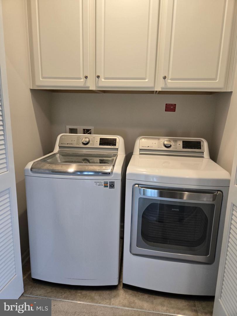 10653 HINTON WAY, MANASSAS, Virginia 20112, 4 Bedrooms Bedrooms, 6 Rooms Rooms,2 BathroomsBathrooms,Residential,For sale,10653 HINTON WAY,VAPW2092480 MLS # VAPW2092480