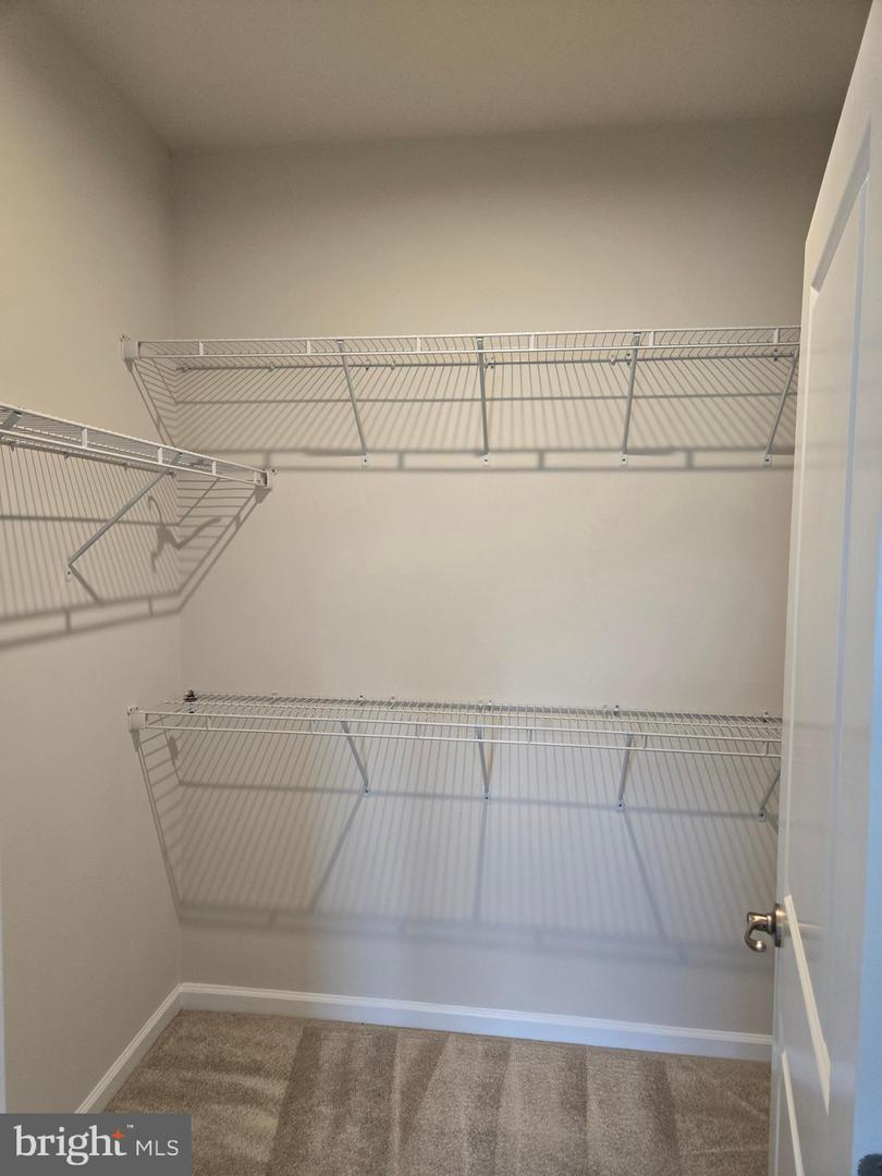 10653 HINTON WAY, MANASSAS, Virginia 20112, 4 Bedrooms Bedrooms, 6 Rooms Rooms,2 BathroomsBathrooms,Residential,For sale,10653 HINTON WAY,VAPW2092480 MLS # VAPW2092480