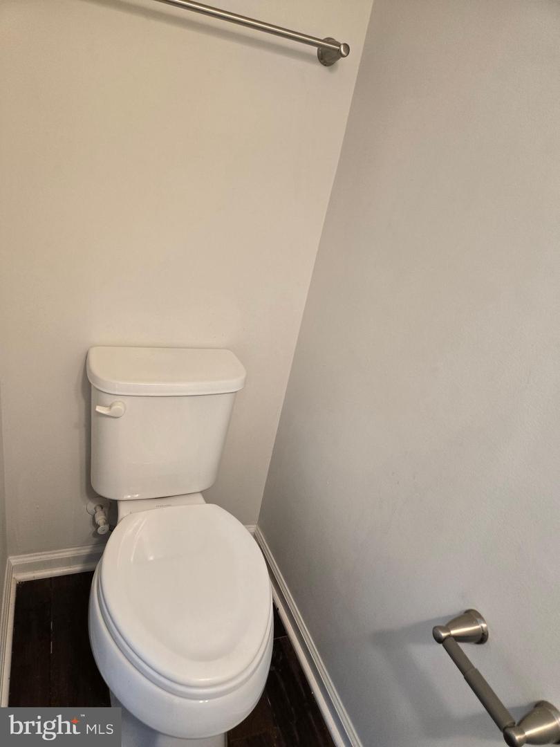 10653 HINTON WAY, MANASSAS, Virginia 20112, 4 Bedrooms Bedrooms, 6 Rooms Rooms,2 BathroomsBathrooms,Residential,For sale,10653 HINTON WAY,VAPW2092480 MLS # VAPW2092480
