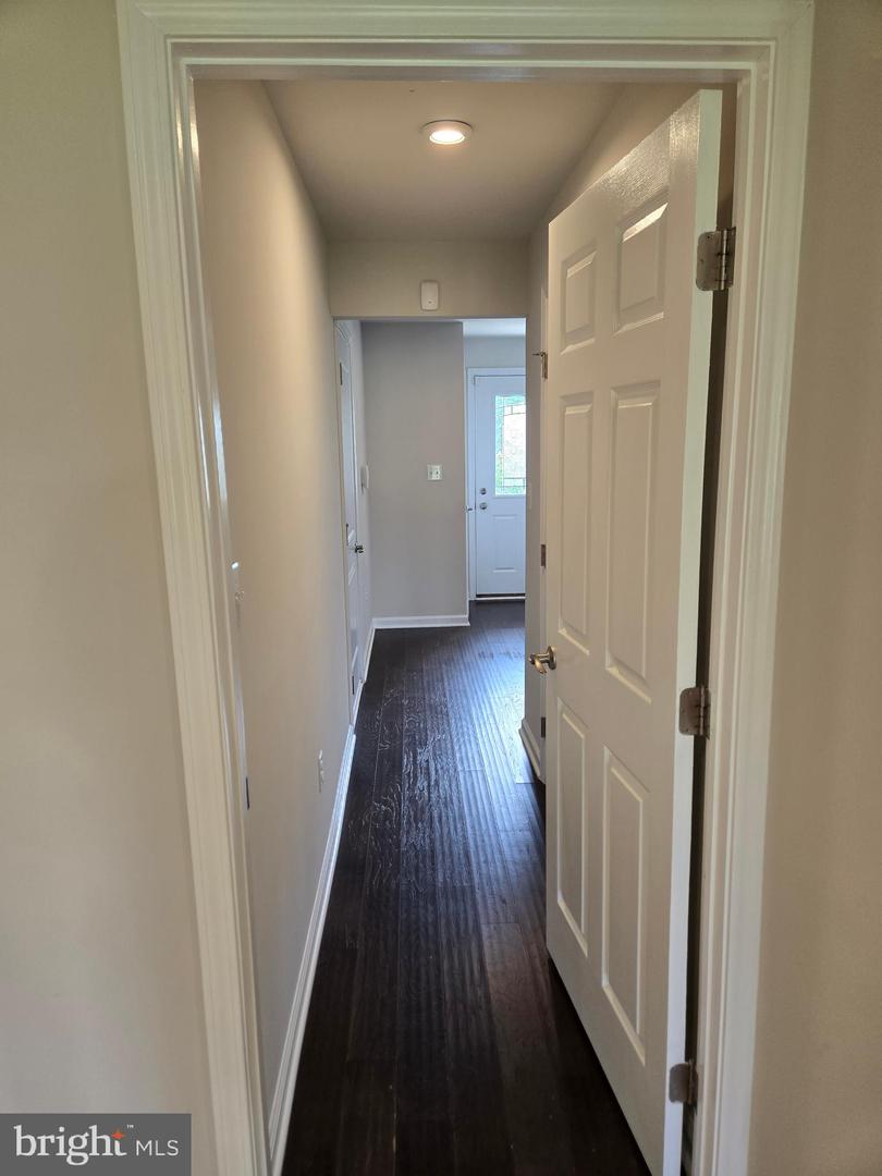 10653 HINTON WAY, MANASSAS, Virginia 20112, 4 Bedrooms Bedrooms, 6 Rooms Rooms,2 BathroomsBathrooms,Residential,For sale,10653 HINTON WAY,VAPW2092480 MLS # VAPW2092480