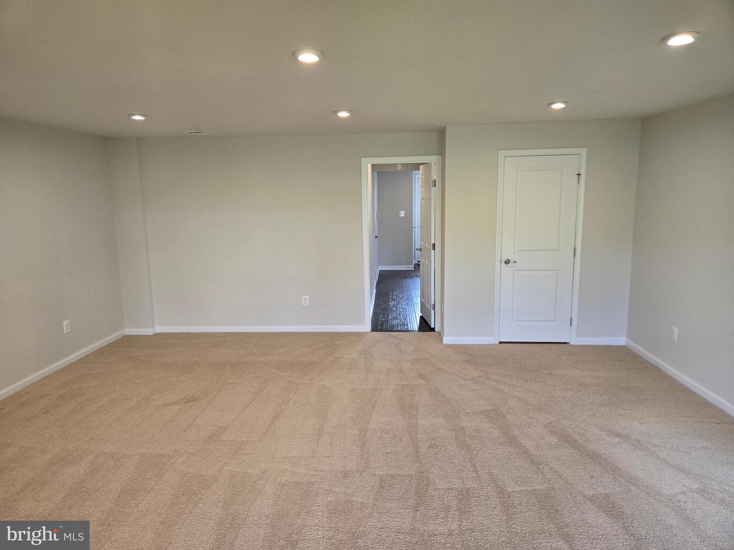 10653 HINTON WAY, MANASSAS, Virginia 20112, 4 Bedrooms Bedrooms, 6 Rooms Rooms,2 BathroomsBathrooms,Residential,For sale,10653 HINTON WAY,VAPW2092480 MLS # VAPW2092480