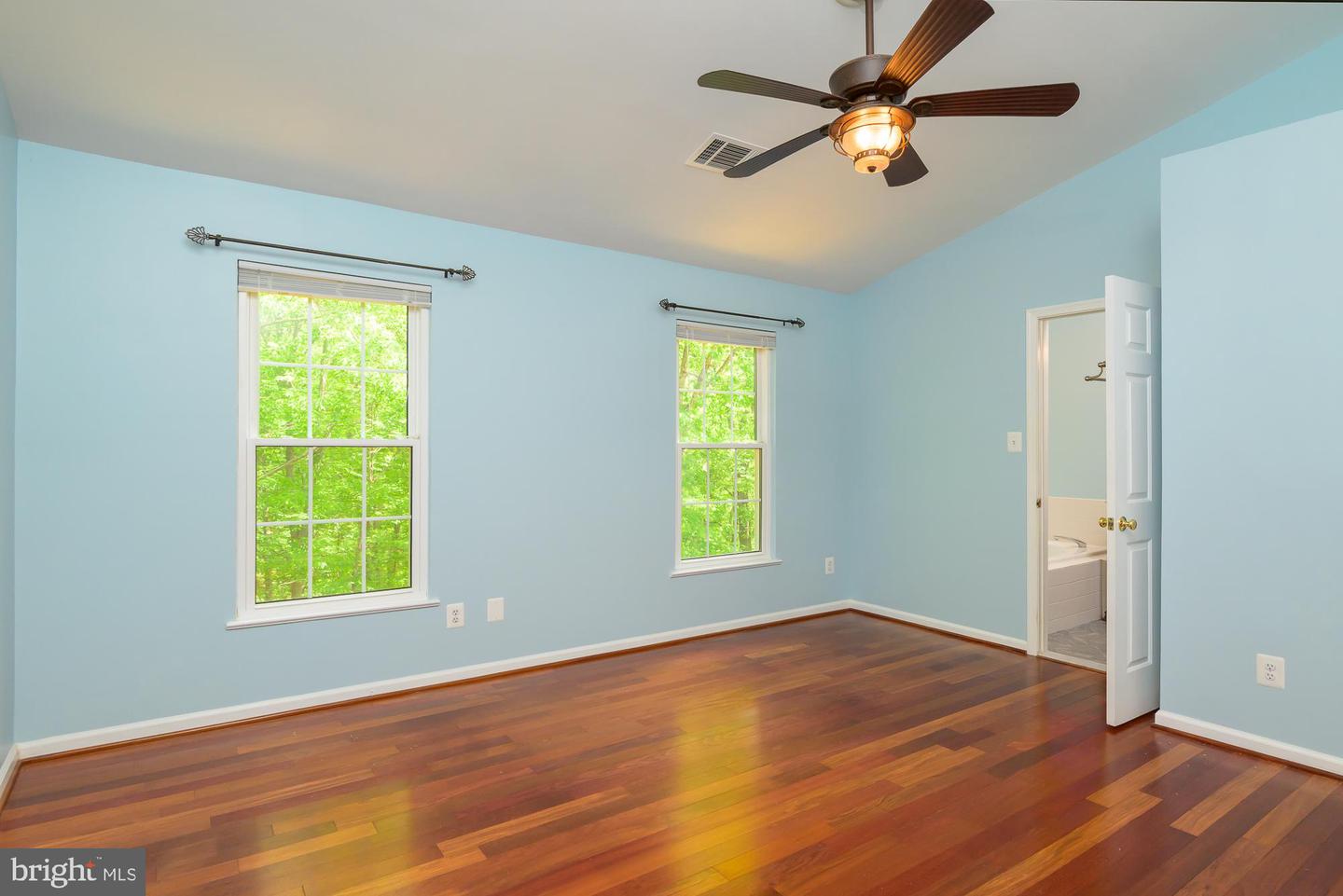 6869 RIDGE WATER CT, CENTREVILLE, Virginia 20121, 3 Bedrooms Bedrooms, ,2 BathroomsBathrooms,Residential,For sale,6869 RIDGE WATER CT,VAFX2235370 MLS # VAFX2235370