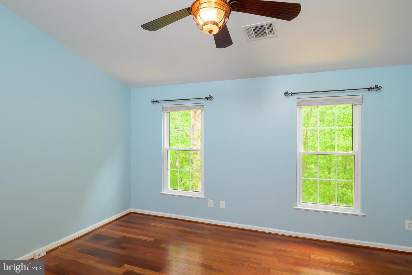 6869 RIDGE WATER CT, CENTREVILLE, Virginia 20121, 3 Bedrooms Bedrooms, ,2 BathroomsBathrooms,Residential,For sale,6869 RIDGE WATER CT,VAFX2235370 MLS # VAFX2235370