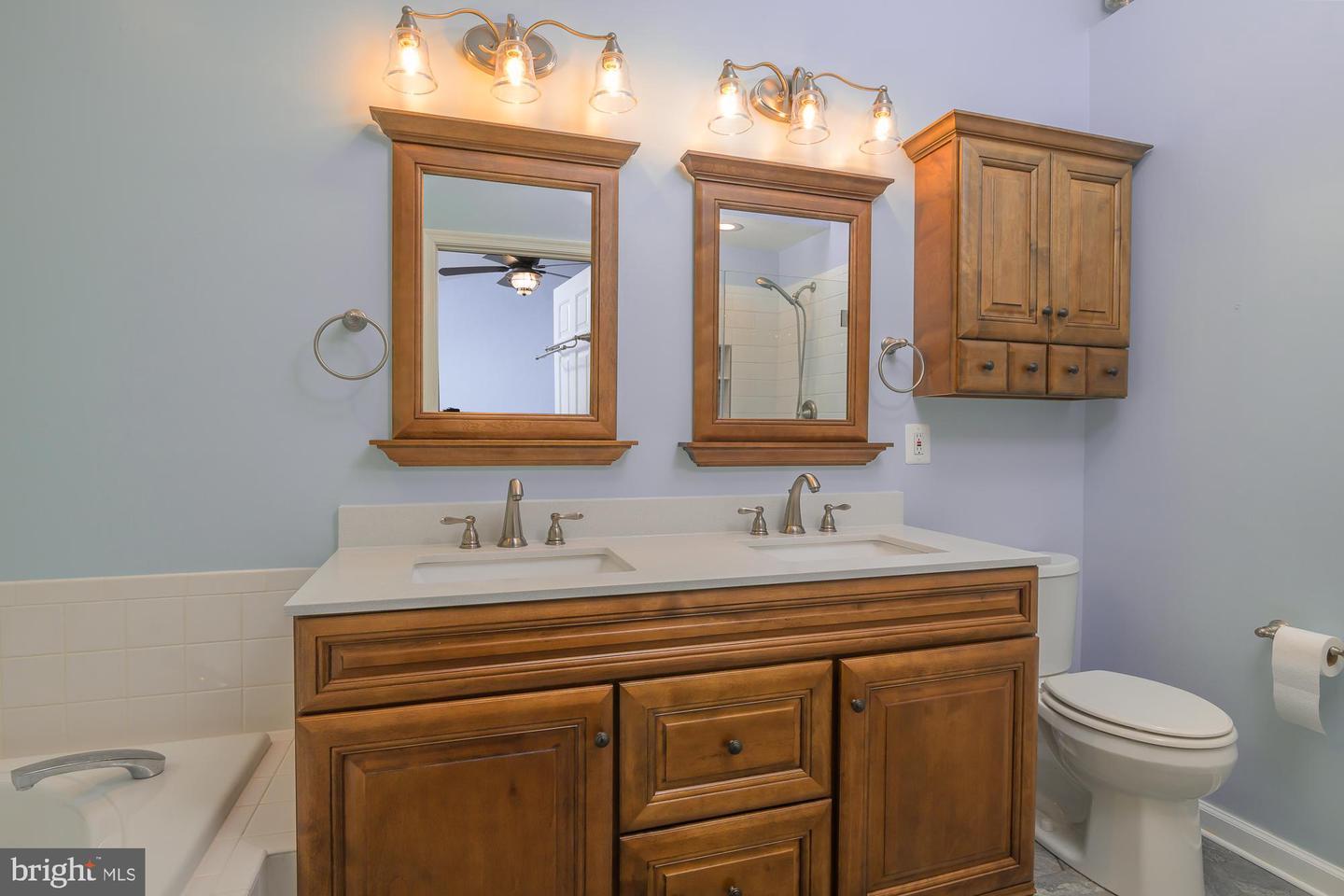 6869 RIDGE WATER CT, CENTREVILLE, Virginia 20121, 3 Bedrooms Bedrooms, ,2 BathroomsBathrooms,Residential,For sale,6869 RIDGE WATER CT,VAFX2235370 MLS # VAFX2235370