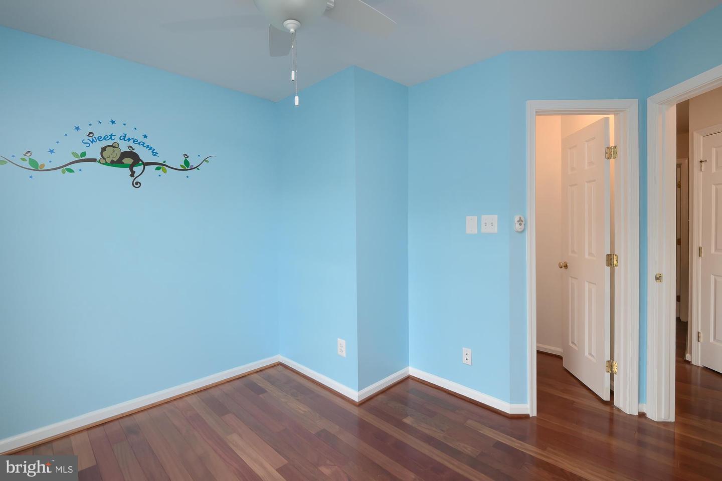 6869 RIDGE WATER CT, CENTREVILLE, Virginia 20121, 3 Bedrooms Bedrooms, ,2 BathroomsBathrooms,Residential,For sale,6869 RIDGE WATER CT,VAFX2235370 MLS # VAFX2235370