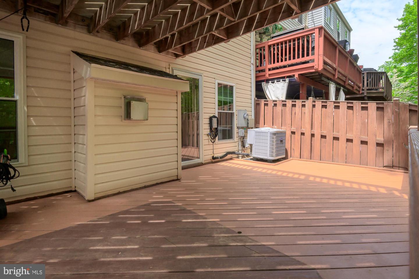6869 RIDGE WATER CT, CENTREVILLE, Virginia 20121, 3 Bedrooms Bedrooms, ,2 BathroomsBathrooms,Residential,For sale,6869 RIDGE WATER CT,VAFX2235370 MLS # VAFX2235370