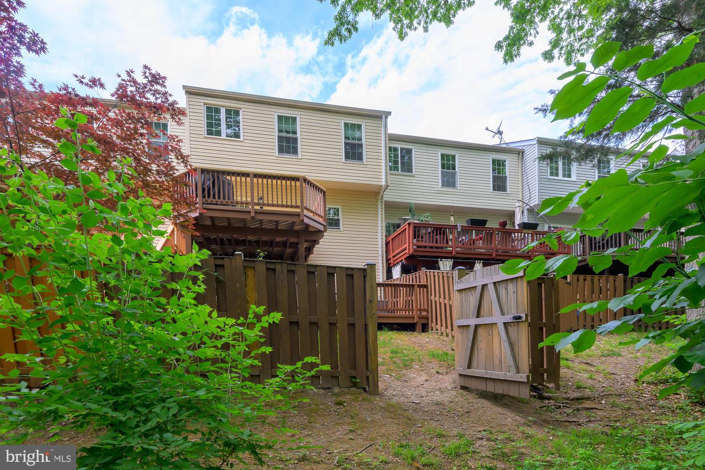6869 RIDGE WATER CT, CENTREVILLE, Virginia 20121, 3 Bedrooms Bedrooms, ,2 BathroomsBathrooms,Residential,For sale,6869 RIDGE WATER CT,VAFX2235370 MLS # VAFX2235370