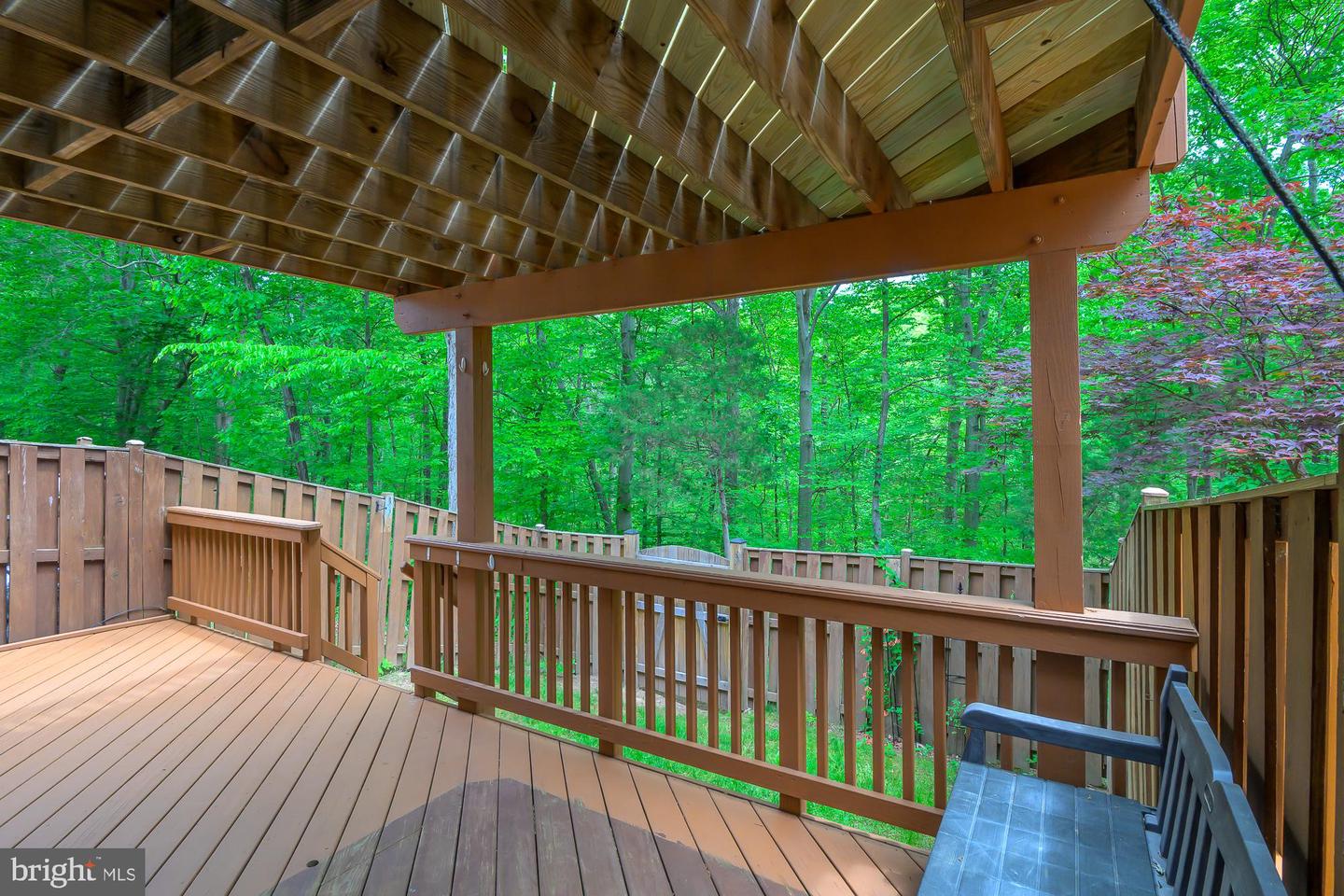 6869 RIDGE WATER CT, CENTREVILLE, Virginia 20121, 3 Bedrooms Bedrooms, ,2 BathroomsBathrooms,Residential,For sale,6869 RIDGE WATER CT,VAFX2235370 MLS # VAFX2235370