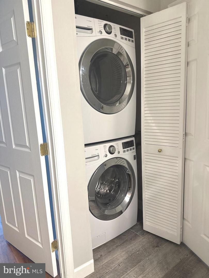 1645 INTERNATIONAL DR #108, MCLEAN, Virginia 22102, 1 Bedroom Bedrooms, ,1 BathroomBathrooms,Residential,For sale,1645 INTERNATIONAL DR #108,VAFX2237306 MLS # VAFX2237306