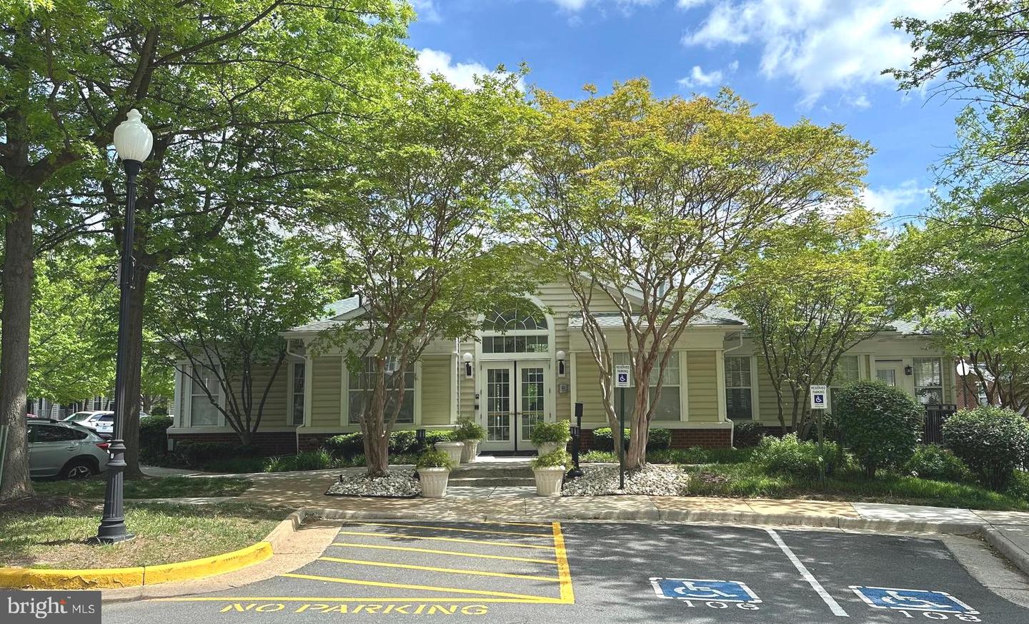 1645 INTERNATIONAL DR #108, MCLEAN, Virginia 22102, 1 Bedroom Bedrooms, ,1 BathroomBathrooms,Residential,For sale,1645 INTERNATIONAL DR #108,VAFX2237306 MLS # VAFX2237306