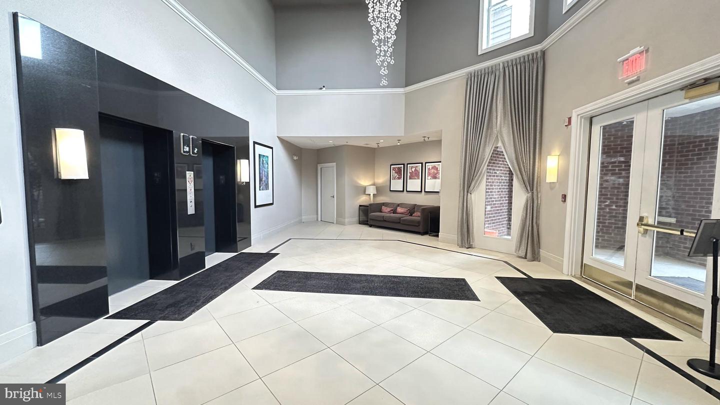 1645 INTERNATIONAL DR #108, MCLEAN, Virginia 22102, 1 Bedroom Bedrooms, ,1 BathroomBathrooms,Residential,For sale,1645 INTERNATIONAL DR #108,VAFX2237306 MLS # VAFX2237306